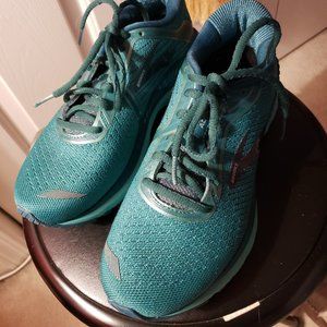Brooks Adrenaline running shoes. Sparkley shiny green. Womens size 7.5. B width.